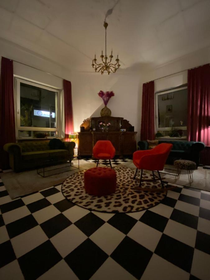 Smarthotel Mystique Self Check-In باد هومبرغ فور دير هوه المظهر الخارجي الصورة