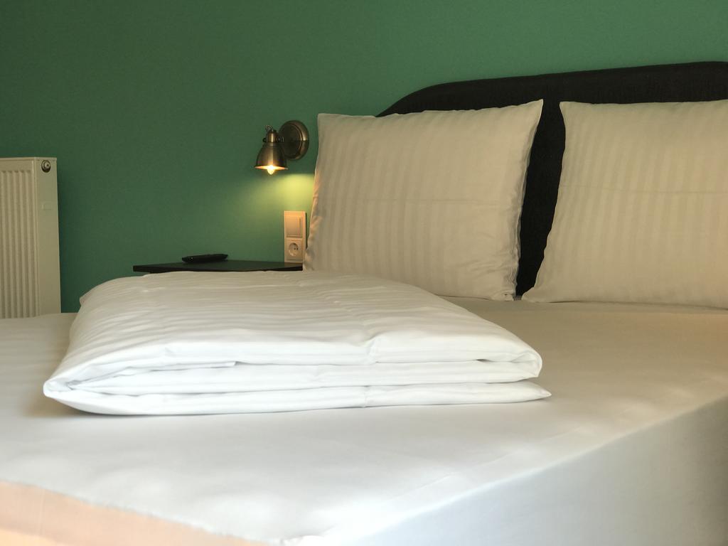 Smarthotel Mystique Self Check-In باد هومبرغ فور دير هوه المظهر الخارجي الصورة