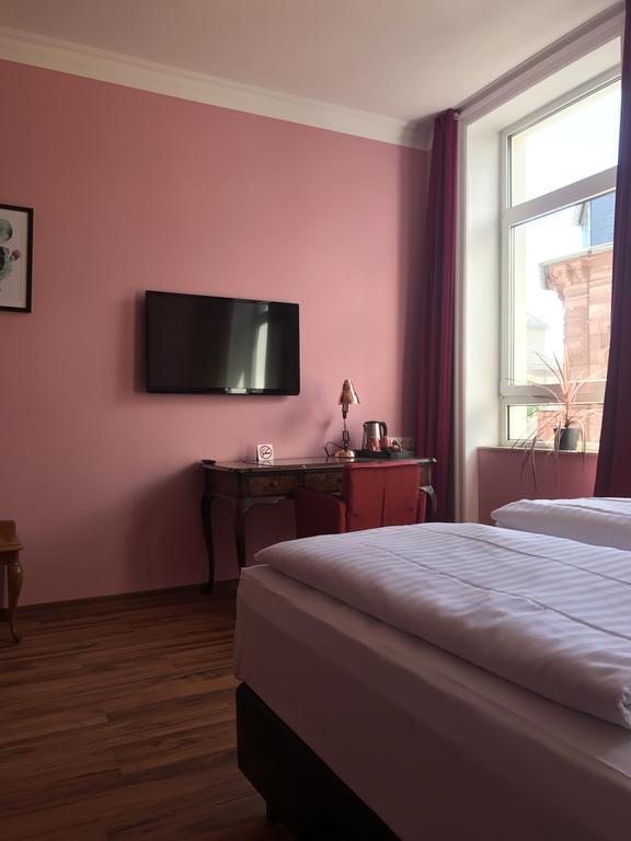 Smarthotel Mystique Self Check-In باد هومبرغ فور دير هوه المظهر الخارجي الصورة